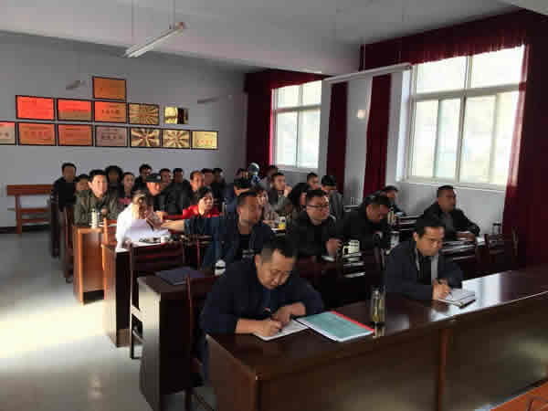陇南驾校2018年第一季度职工培训学习会