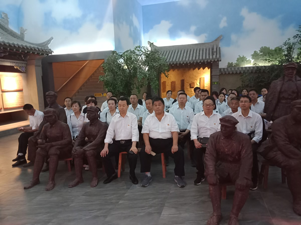 陇运集团公司党委开展“不忘初心、牢记使命”纪念建党98周年主题党日活动