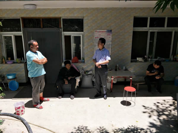 陇运集团公司深入宁强村开展迎“七一” 帮扶主题实践活动