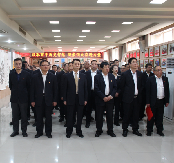 陇运集团庆祝建司60周年职工书画摄影展开幕