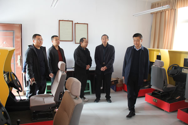 陇运集团公司领导班子一行深入陇南驾校 调研指导