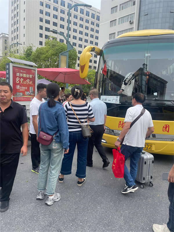 闻汛而动  主动作为 --陇运集团公司迅速行动全力做好防汛抢险和运输保障工作