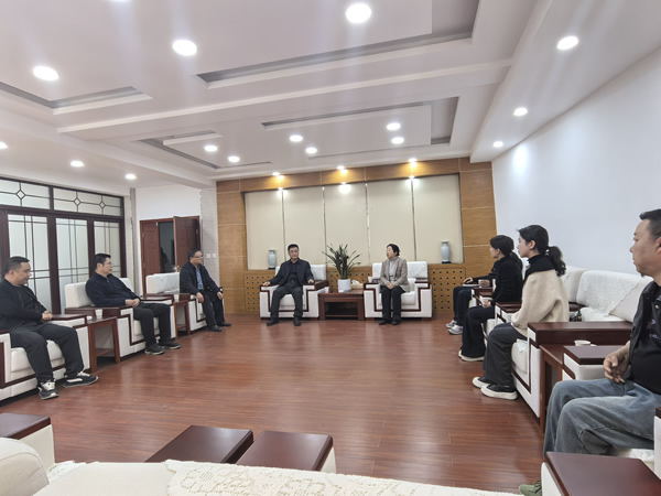 陇运集团润华旅游客运公司、晟游天下旅行社与陇南师范学院历史文化与旅游学院达成见习合作意向